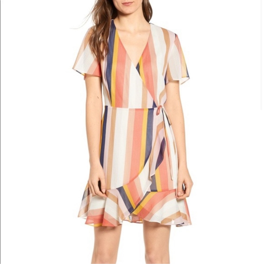 ✨SALE⭐️💸 All In Favor Wrap Dress Size Medium